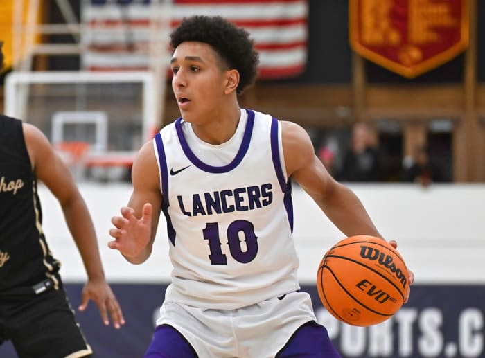 Archbishop Mitty vs Carlsbad Torrey Pines Holiday Classic December 29, 2023 Photo-Justin Fine67